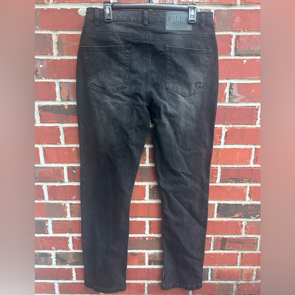 NWT Crooks & Castles Men’s Black Wash Size 33 x 34 Straight Leg Denim Jeans E6 - Picture 2 of 8